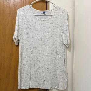 NWOT M tall old navy White and Gray Speckled T-Shirt
